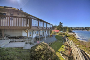 Waterfront PNW Escape with Deck and Beach Access!